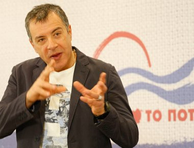 Σ.Θεοδωράκης στους εκπρόσωπους της νεολαίας: «Προχωράμε, ενώνουμε, νικάμε»